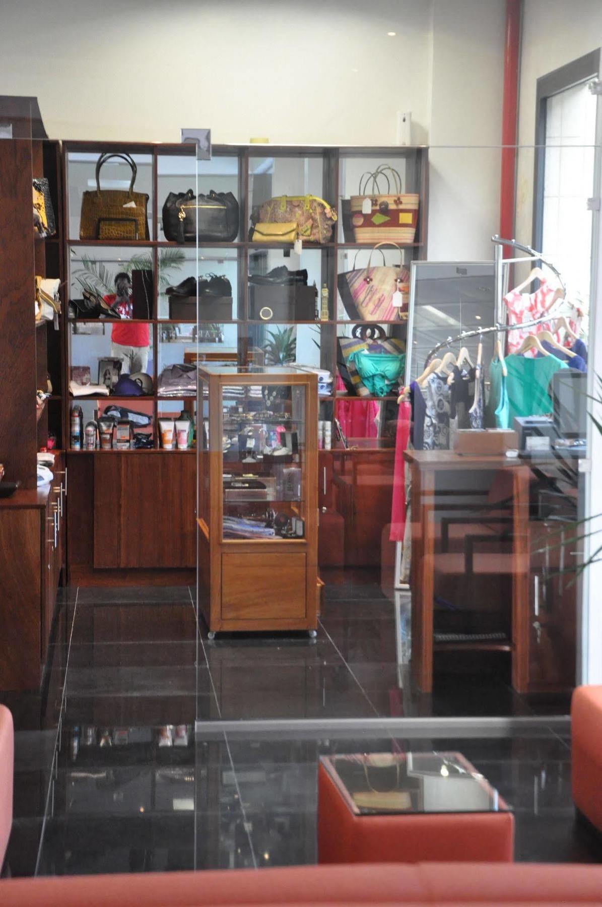 Star Land Hotel Bonapriso Douala Exterior foto
